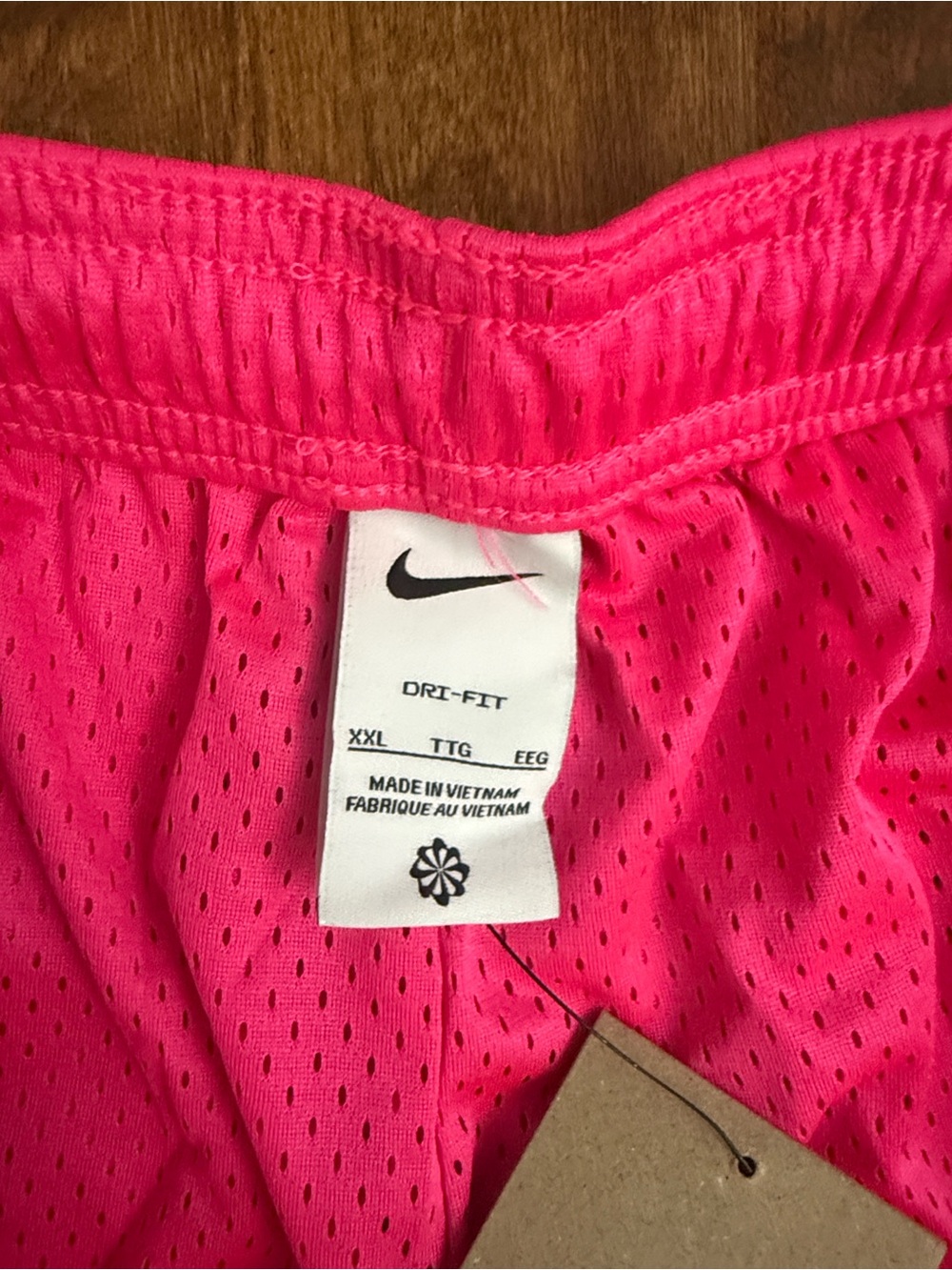 Nike Men’s Hot Pink Athletic Mesh Shorts with White Drawstring - Picture 7 of 13